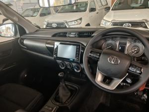 Toyota Hilux 2.4 GD-6 RB RaiderE/CAB - Image 6