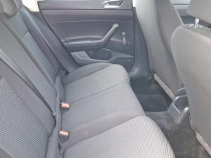 Volkswagen Polo hatch 1.0TSI Trendline - Image 10