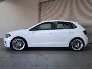 Volkswagen Polo hatch 1.0TSI Trendline - Image 2