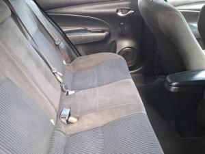 Toyota Yaris 1.5 Xi - Image 10