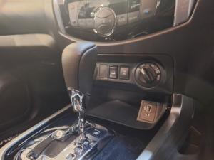 Nissan Navara 2.5DDTi double cab LE 4x4 - Image 12
