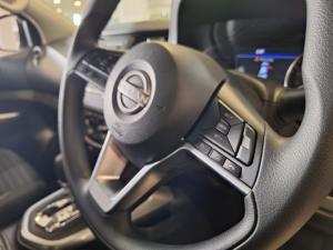 Nissan Navara 2.5DDTi double cab SE Plus auto - Image 13