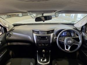 Nissan Navara 2.5DDTi double cab SE Plus auto - Image 15