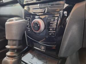 Mahindra XUV 3XO 1.2T MX3 manual - Image 4