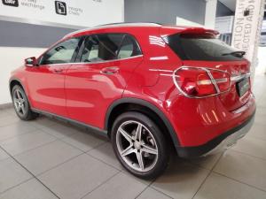 Mercedes-Benz GLA GLA220d 4Matic Style - Image 10