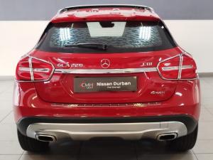 Mercedes-Benz GLA GLA220d 4Matic Style - Image 11