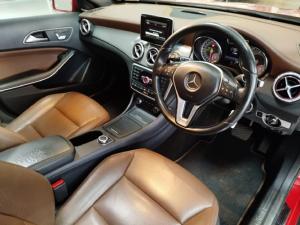 Mercedes-Benz GLA GLA220d 4Matic Style - Image 5