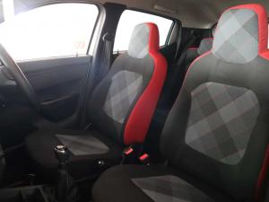 Renault Kwid 1.0 Zen - Image 11