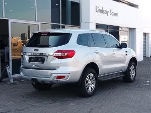 Ford Everest 3.2TDCi XLT - Image 4