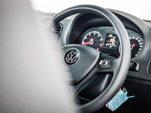 Volkswagen Polo Vivo hatch 1.4 Comfortline - Image 13