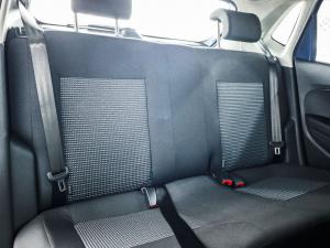 Volkswagen Polo Vivo hatch 1.4 Comfortline - Image 16