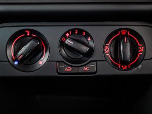 Volkswagen Polo Vivo hatch 1.4 Comfortline - Image 20