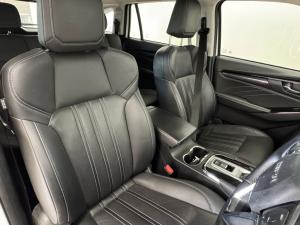 Isuzu MU-X 3.0D HR LSE automatic - Image 9