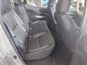 Nissan Navara 2.5DDTi double cab LE - Image 8