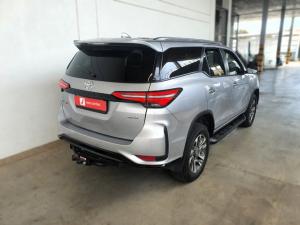 Toyota Fortuner 2.4GD-6 4x4 - Image 4