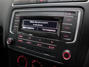 Volkswagen Polo Vivo hatch 1.4 Comfortline - Image 12