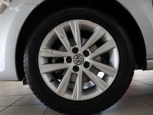 Volkswagen Polo Vivo hatch 1.4 Comfortline - Image 26