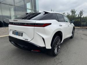 Lexus RZ 450e SE - Image 4