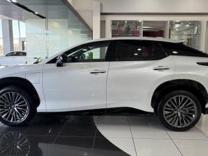 Lexus RZ 450e SE - Image 8