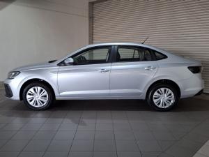 Volkswagen Polo sedan 1.6 manual - Image 2