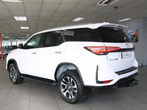 Toyota Fortuner 2.4GD-6 4x4 - Image 1