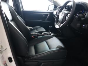 Toyota Fortuner 2.4GD-6 4x4 - Image 3