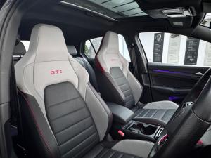 Volkswagen Golf GTI - Image 8