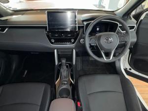 Toyota Corolla Cross 1.8 HEV XS - Image 15