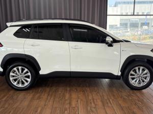 Toyota Corolla Cross 1.8 HEV XS - Image 8
