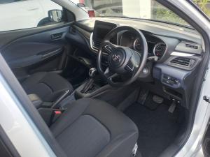 Toyota Starlet 1.5 XS auto - Image 4