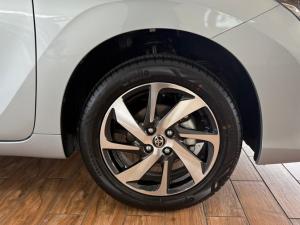 Toyota Starlet 1.5 XS auto - Image 9