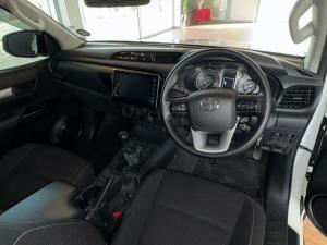 Toyota Hilux 2.4GD-6 Xtra cab Raider manual - Image 13