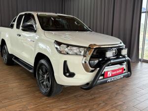 Toyota Hilux 2.4GD-6 Xtra cab Raider manual - Image 3