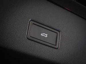 Volkswagen T-Roc 2.0TSI 4Motion R-Line - Image 13