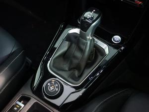 Volkswagen T-Roc 2.0TSI 4Motion R-Line - Image 26