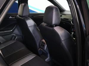 Volkswagen T-Roc 2.0TSI 4Motion R-Line - Image 28