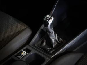 Volkswagen Caddy Kombi 1.6 - Image 21