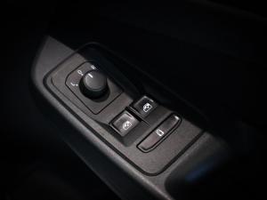 Volkswagen Caddy Kombi 1.6 - Image 22
