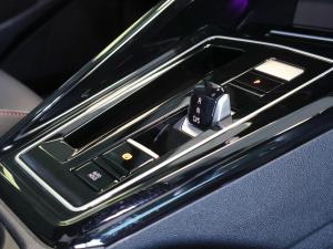 Volkswagen Golf GTI - Image 21
