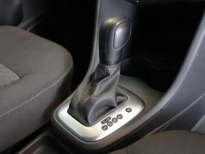 Volkswagen Polo Vivo hatch 1.6 Life - Image 14