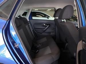 Volkswagen Polo Vivo hatch 1.6 Life - Image 17