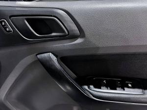 Ford Ranger 2.2TDCi Hi-Rider XL auto - Image 15