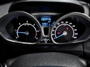 Ford EcoSport 1.5TDCi Titanium - Image 9