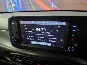 Hyundai Grand i10 1.2 Premium hatch - Image 9