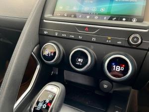 Jaguar E-Pace D180 AWD S - Image 13