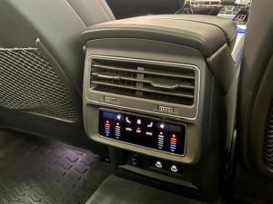 Audi Q8 55TFSI quattro - Image 12