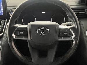 Toyota Land Cruiser 300 3.3D GR-Sport - Image 14
