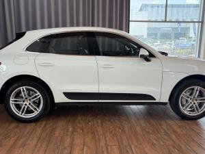 Porsche Macan S - Image 8