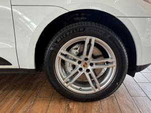 Porsche Macan S - Image 9