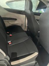 Renault Triber 1.0 Life - Image 9